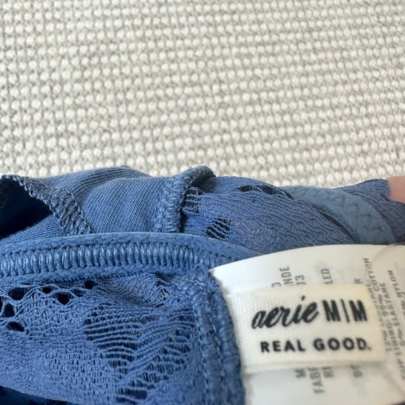 Women’s Aerie Lace Bra Tank - Picture 3 of 3